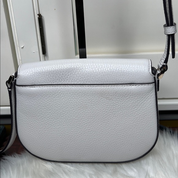 Kate Spade Light Gray Leila Mini Flap Crossbody Leather NWOT $239 Retail - Picture 3 of 17